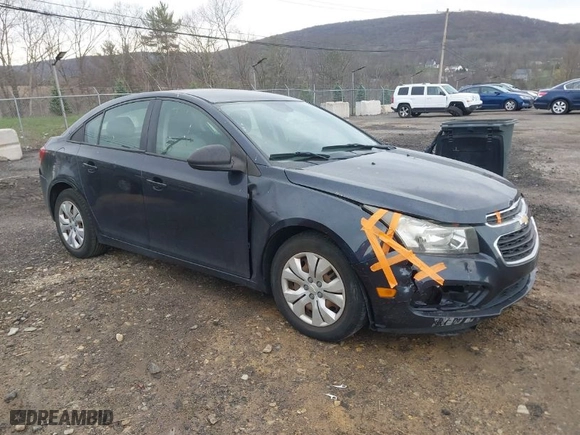 2015 Chevrolet Cruze LS with VIN 1G1PA5SH1F7231543, listed as a IAAI auction lot 42031679 with 197,503 mi miles. Bid and sale history available at carsss.com. Image 1.