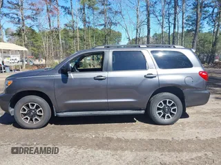 2011 Toyota Sequoia SR5 with VIN 5TDBY5G18BS048424, listed as a IAAI auction lot 41865211 with 213,381 mi miles. Bid and sale history available at carsss.com. Image 14.