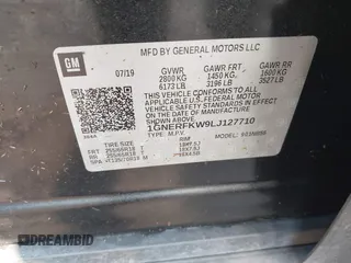 2020 Chevrolet Traverse LS z VIN 1GNERFKW9LJ127710, wystawiony jako IAAI lot #42006930 z przebiegiem Nie podano mil oraz . Historia ofert i sprzedaży dostępna na DreamBid. Obrazek 9.