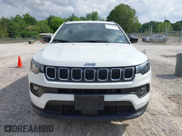 2024 Jeep Compass Latitude with VIN 3C4NJDBN9RT604049, listed as a IAAI auction lot 42153134 with 36,455 mi miles and . Bid and sale history available at carsss.com. Image 12.