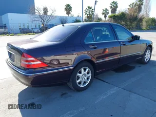2001 Mercedes-Benz S 320/430/500 with VIN WDBNG70J71A176556, listed as a IAAI auction lot 41670167 with 91,328 mi miles and . Bid and sale history available at carsss.com. Image 4.