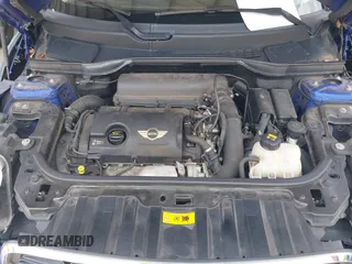 2016 MINI Countryman S with VIN WMWZC3C50GWT08698, listed as a IAAI auction lot 42493302 with 61,306 mi miles and . Bid and sale history available at DreamBid. Image 10.