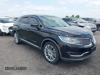 2017 Lincoln MKX Reserve z VIN 2LMPJ6LR8HBL18662, wystawiony jako IAAI lot #42015085 z przebiegiem 152 678 mil mil oraz . Historia ofert i sprzedaży dostępna na DreamBid. Obrazek 1.