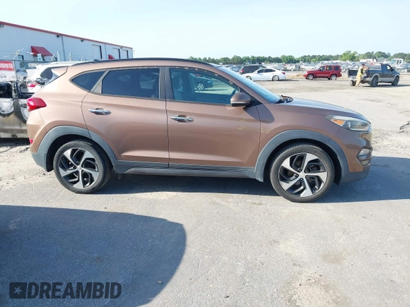 2016 Hyundai Tucson Limited z VIN KM8J33A20GU058654, wystawiony jako IAAI lot #42315680 z przebiegiem 143 866 mil mil oraz . Historia ofert i sprzedaży dostępna na DreamBid. Obrazek 14.