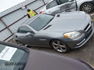 2012 Mercedes-Benz SLK 350 с VIN WDDPK5HA1CF007243, выставлен на аукционе IAAI как лот 41313121 с пробегом 137 538 миль миль и . История ставок и продаж доступна на DreamBid. Изображение 13.