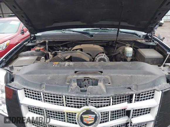 2014 Cadillac Escalade Platinum z VIN 1GYS4DEF9ER212880, wystawiony jako IAAI lot #41954880 z przebiegiem 193 203 mil mil oraz . Historia ofert i sprzedaży dostępna na DreamBid. Obrazek 10.