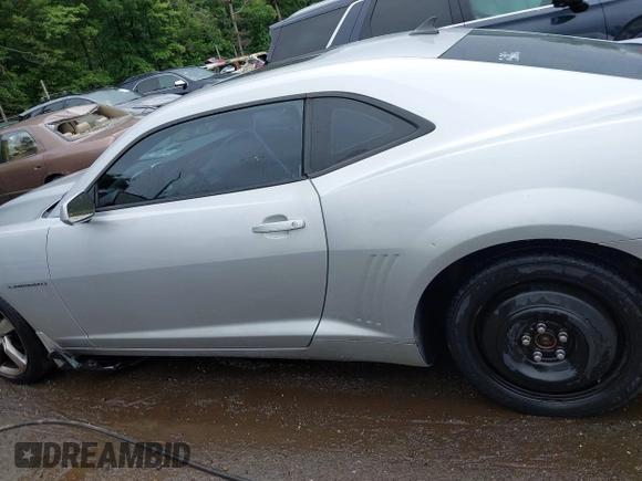 2011 Chevrolet Camaro 2LT with VIN 2G1FC1ED3B9140001, listed as a IAAI auction lot 42277118 with 180,796 mi miles and . Bid and sale history available at DreamBid. Image 13.