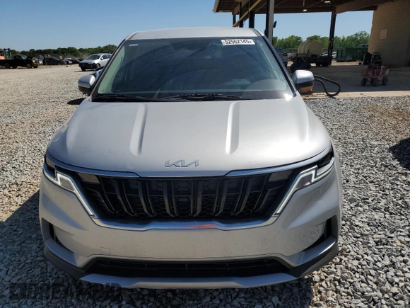 2022 Kia Carnival LX with VIN KNDNB5H37N6120815, listed as a Copart auction lot 52562145 with 87,830 mi miles and Salvage Title. Bid and sale history available at carsss.com. Image 5.