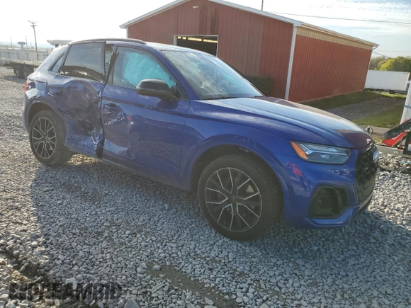 2021 Audi SQ5 Premium Plus with VIN WA1B4AFY2M2102291, listed as a Copart auction lot 72161104 with 44,682 mi miles and Salvage Title. Bid and sale history available at DreamBid. Image 4.