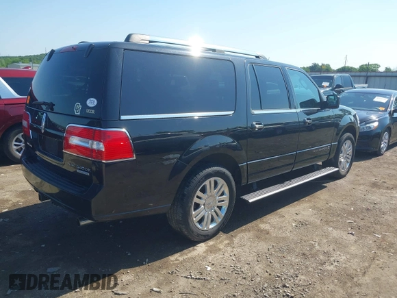 2013 Lincoln Navigator z VIN 5LMJJ3J54DEL08819, wystawiony jako IAAI lot #42234551 z przebiegiem 235 518 mil mil oraz . Historia ofert i sprzedaży dostępna na DreamBid. Obrazek 4.