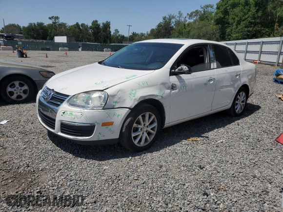 2010 Volkswagen Jetta SE z VIN 3VWRX7AJXAM127675, wystawiony jako Copart lot #56929935 z przebiegiem 169 244 mil mil oraz Nie do naprawy • Non repairable. Historia ofert i sprzedaży dostępna na DreamBid. Obrazek 1.