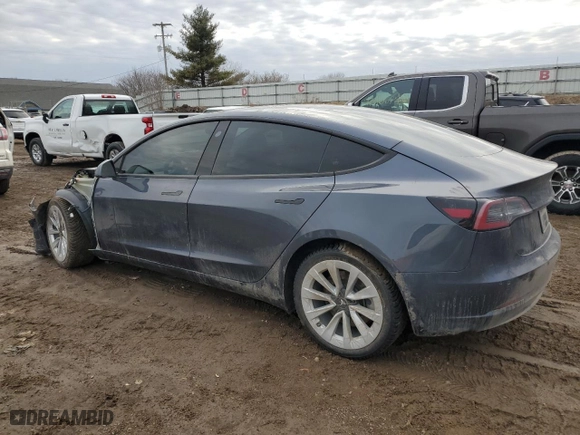 2022 Tesla Model 3 with VIN 5YJ3E1EA3NF375976, listed as a Copart auction lot 47475665 with 39,803 mi miles and Salvage Title. Bid and sale history available at carsss.com. Image 2.