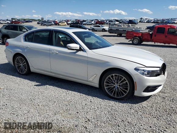 2018 BMW 5 Series 540i z VIN WBAJE5C52JWA97694, wystawiony jako Copart lot #58089145 z przebiegiem Nie podano mil oraz Szkoda całkowita • Salvage title. Historia ofert i sprzedaży dostępna na DreamBid. Obrazek 4.