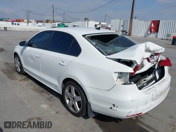 2012 Volkswagen Jetta SE z VIN 3VWDP7AJ4CM379192, wystawiony jako IAAI lot #42024746 z przebiegiem 125 450 mil mil oraz . Historia ofert i sprzedaży dostępna na DreamBid. Obrazek 3.