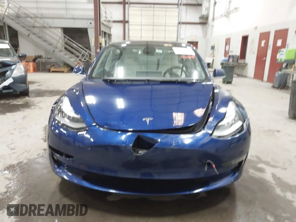2020 Tesla Model 3 Performance z VIN 5YJ3E1EC7LF641885, wystawiony jako IAAI lot #41372794 z przebiegiem Nie podano mil oraz . Historia ofert i sprzedaży dostępna na DreamBid. Obrazek 11.