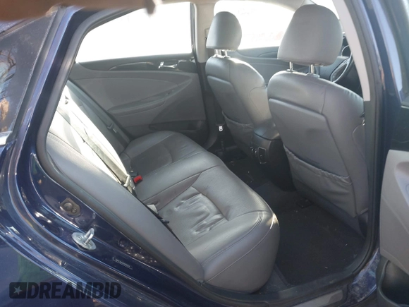 2014 Hyundai Sonata SE with VIN 5NPEC4AC6EH839254, listed as a IAAI auction lot 41531077 with 190,000 mi miles and . Bid and sale history available at DreamBid. Image 8.