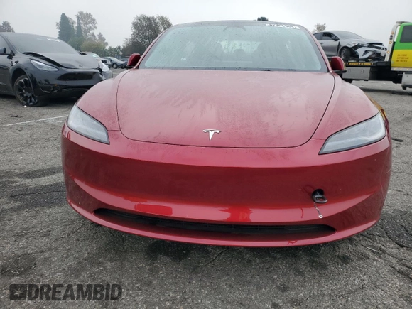 2024 Tesla Model 3 z VIN 5YJ3E1EA8RF848065, wystawiony jako Copart lot #82765684 z przebiegiem 3782 mil mil oraz Szkody całkowita. Historia ofert i sprzedaży dostępna na DreamBid. Obrazek 5.