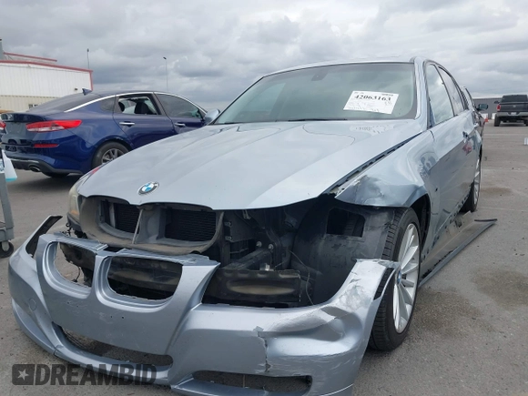 2010 BMW 3 Series 328i with VIN WBAPH5G58ANM35713, listed as a IAAI auction lot 42063163 with 200,472 mi miles and . Bid and sale history available at DreamBid. Image 6.