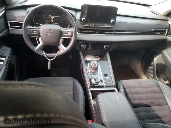 2022 Mitsubishi Outlander SE with VIN JA4J4UA89NZ079671, listed as a Copart auction lot 57293495 with 94,467 mi miles and Salvage title. Bid and sale history available at DreamBid. Image 8.