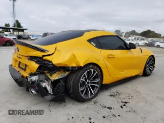 2021 Toyota Supra 3.0 z VIN WZ1DB0C09MW045272, wystawiony jako Copart lot #66185113 z przebiegiem 18 664 mil mil oraz . Historia ofert i sprzedaży dostępna na DreamBid. Obrazek 3.