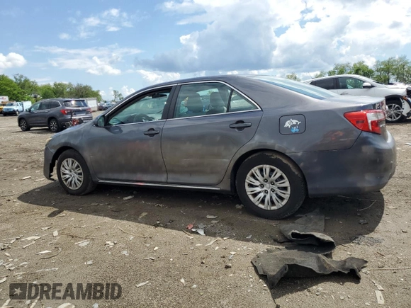 2014 Toyota Camry L with VIN 4T4BF1FKXER365261, listed as a Copart auction lot 55895625 with 170,874 mi miles and Clean Title. Bid and sale history available at DreamBid. Image 2.