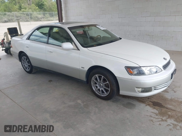 2000 Lexus ES 300 with VIN JT8BF28G7Y5096372, listed as a IAAI auction lot 42533248 with 188,179 mi miles and . Bid and sale history available at DreamBid. Image 1.
