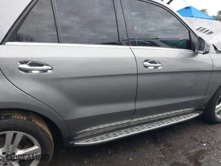 2013 Mercedes-Benz M-Class ML 350 with VIN 4JGDA5HB9DA244565, listed as a IAAI auction lot 41935797 with 152,495 mi miles. Bid and sale history available at carsss.com. Image 14.