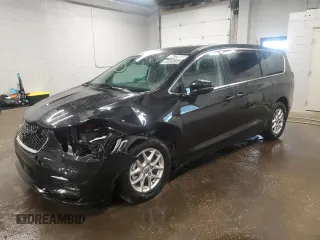 2024 Chrysler Pacifica Touring L with VIN 2C4RC1BG3RR173187, listed as a Copart auction lot 64725605 with 42,872 mi miles and Clean title. Bid and sale history available at DreamBid. Image 1.