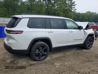 2023 Jeep Grand Cherokee Limited z VIN 1C4RJKBG7P8736049, wystawiony jako Copart lot #57959355 z przebiegiem 52 516 mil mil oraz Szkoda całkowita • Salvage title. Historia ofert i sprzedaży dostępna na DreamBid. Obrazek 3.