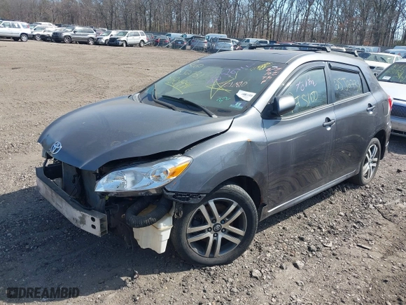 2009 Toyota Matrix S with VIN 2T1LE40E39C001020, listed as a IAAI auction lot 41801991 with 999,999 mi miles. Bid and sale history available at carsss.com. Image 2.