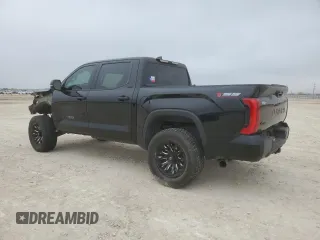 2022 Toyota Tundra 4WD SR5 with VIN 5TFLA5DB2NX024401, listed as a Copart auction lot 45866885 with 31,223 mi miles and Salvage Title. Bid and sale history available at carsss.com. Image 2.