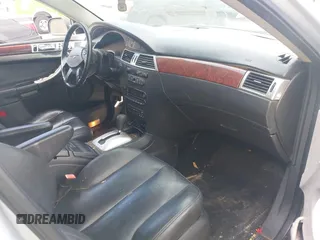2004 Chrysler Pacifica z VIN 2C8GM684X4R646959, wystawiony jako IAAI lot #40324831 z przebiegiem 163 289 mil mil oraz . Historia ofert i sprzedaży dostępna na DreamBid. Obrazek 5.