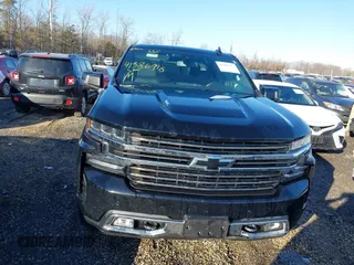 2019 Chevrolet Silverado 1500 High Country with VIN 1GCUYHEL6KZ236050, listed as a IAAI auction lot 41386918 with 105,462 mi miles. Bid and sale history available at carsss.com. Image 12.