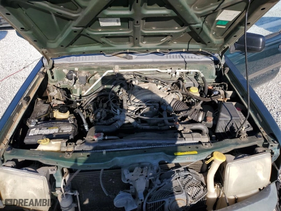 2001 Nissan Xterra XE with VIN 5N1ED28T71C528411, listed as a Copart auction lot 43587275 with 264,757 mi miles and Salvage Title. Bid and sale history available at carsss.com. Image 12.
