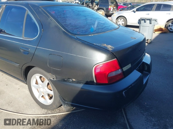 2001 Nissan Altima GXE with VIN 1N4DL01A11C157221, listed as a IAAI auction lot 41702378 with 206,648 mi miles. Bid and sale history available at carsss.com. Image 6.