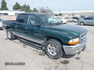 2001 Dodge Dakota Sport with VIN 1B7HL2AN81S281275, listed as a IAAI auction lot 41693105 with 276,182 mi miles. Bid and sale history available at carsss.com. Image 1.