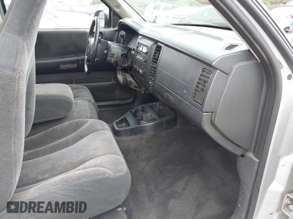 2003 Dodge Dakota SLT with VIN 1D7HL42X83S269082, listed as a IAAI auction lot 41890813 with 1 mi miles. Bid and sale history available at carsss.com. Image 5.
