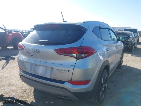 2017 Hyundai Tucson Value with VIN KM8J33A22HU457809, listed as a IAAI auction lot 41632652 with 26,154 mi miles. Bid and sale history available at carsss.com. Image 4.