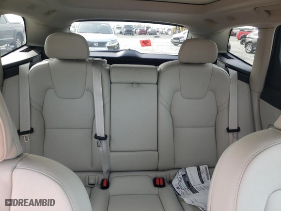 2023 Volvo XC60 Recharge Plug-In Hybrid Core Dark Theme with VIN YV4H60DK3P1226435, listed as a Copart auction lot 43201845 with 9,271 mi miles and Salvage Title. Bid and sale history available at carsss.com. Image 10.
