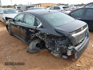 2013 Nissan Altima SV with VIN 1N4AL3AP8DC297232, listed as a IAAI auction lot 41410896 with 138,968 mi miles and . Bid and sale history available at carsss.com. Image 3.
