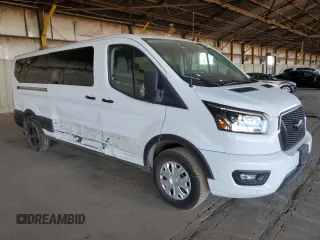 2023 Ford Transit Passenger XL with VIN 1FBAX2YG1PKB08062, listed as a Copart auction lot 83425304 with 48,582 mi miles and Non Repairable. Bid and sale history available at DreamBid. Image 4.