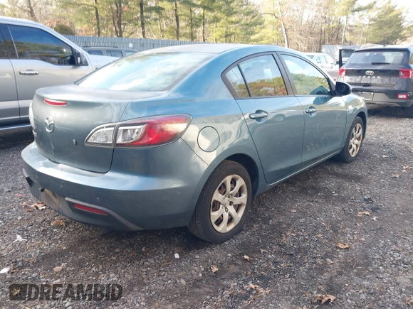 2011 Mazda Mazda3 i Sport with VIN JM1BL1UG8B1403184, listed as a IAAI auction lot 41647007 with 169,702 mi miles. Bid and sale history available at carsss.com. Image 4.