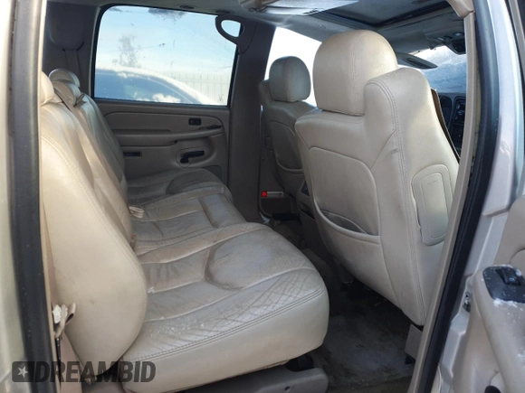 2004 Chevrolet Suburban LS with VIN 1GNFK16Z24J243056, listed as a Copart auction lot 84612654 with 0 mi miles and Clean Title. Bid and sale history available at carsss.com. Image 11.