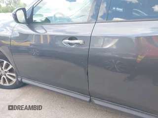 2014 Nissan Pathfinder Platinum with VIN 5N1AR2MM7EC723672, listed as a IAAI auction lot 42532350 with 151,566 mi miles and . Bid and sale history available at DreamBid. Image 14.