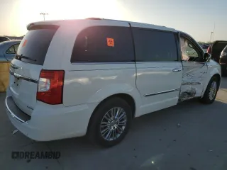 2011 Chrysler Town & Country Limited with VIN 2A4RR6DG9BR783006, listed as a Copart auction lot 50031825 with 135,627 mi miles and Salvage Title. Bid and sale history available at carsss.com. Image 3.