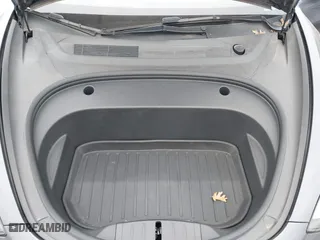 2022 Tesla Model 3 Performance with VIN 5YJ3E1EC9NF130410, listed as a IAAI auction lot 41711708 with 26,937 mi miles. Bid and sale history available at carsss.com. Image 10.