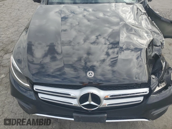 2019 Mercedes-Benz GLC 300 z VIN WDC0G4JB4KV165942, wystawiony jako Copart lot #46959205 z przebiegiem Nie podano mil oraz Szkoda całkowita • Salvage title. Historia ofert i sprzedaży dostępna na DreamBid. Obrazek 13.