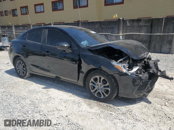 2019 Toyota Yaris L z VIN 3MYDLBYV8KY514239, wystawiony jako Copart lot #57712905 z przebiegiem 111 980 mil mil oraz Nie do naprawy • Non repairable. Historia ofert i sprzedaży dostępna na DreamBid. Obrazek 4.