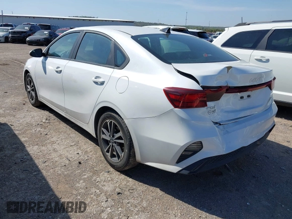 2022 Kia Forte LXS z VIN 3KPF24AD1NE479654, wystawiony jako IAAI lot #41950997 z przebiegiem 71 168 mil mil oraz . Historia ofert i sprzedaży dostępna na DreamBid. Obrazek 3.