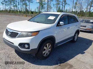 2011 Kia Sorento LX with VIN 5XYKT4A14BG161186, listed as a IAAI auction lot 41788519 with 163,375 mi miles. Bid and sale history available at carsss.com. Image 2.